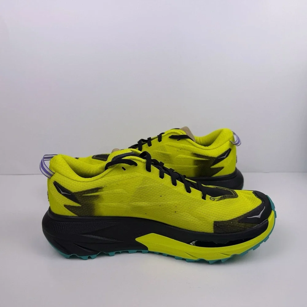 Hoka One One items sample